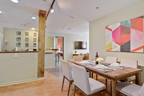 Apartamento Three-bedroom, Two-bath Industrial Apt In Nola C.b.d.