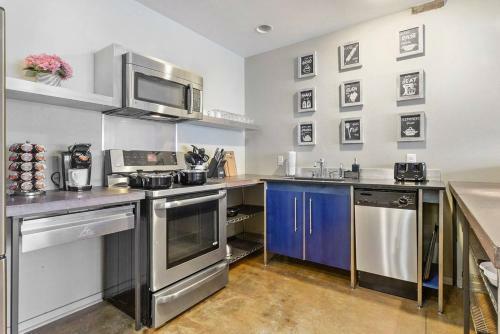 Apartamento Three-bedroom, Two-bath Industrial Apt In Nola C.b.d.