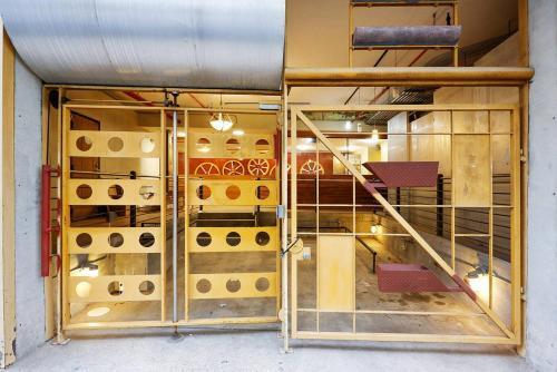 Apartamento Three-bedroom, Two-bath Industrial Apt In Nola C.b.d.