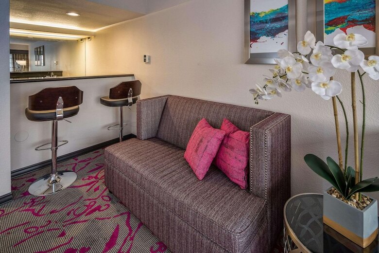 Radisson Hotel Oakland Airport
