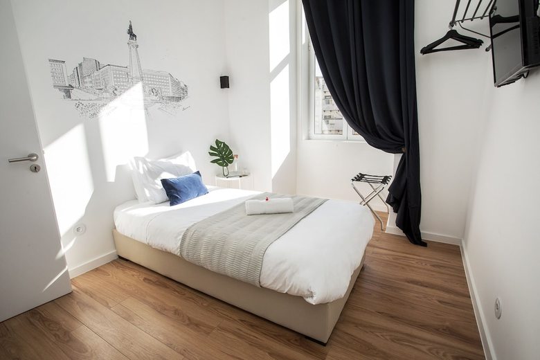 Hostal Lisbon Check-in Guesthouse