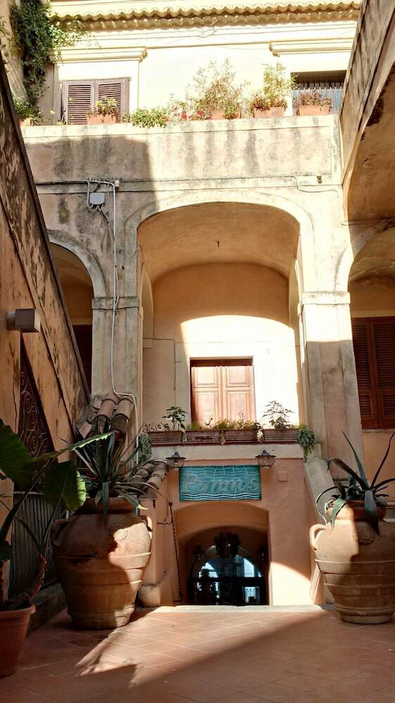 Hotel La Dolce Vita A Tropea