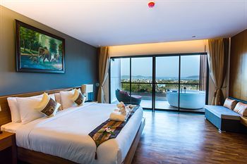 Hotel Chalong Chalet Resort & Spa