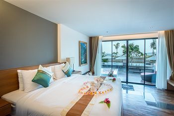 Hotel Chalong Chalet Resort & Spa