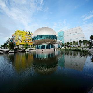 Centra Government Complex Hotel & Convention
