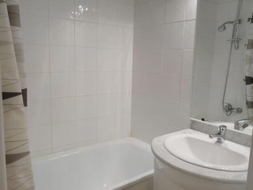 Apartment La Piste.1