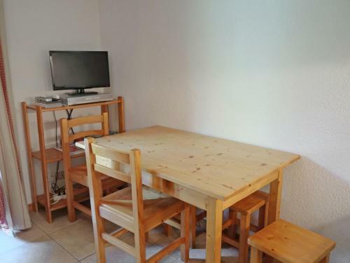 Apartment La Piste.1