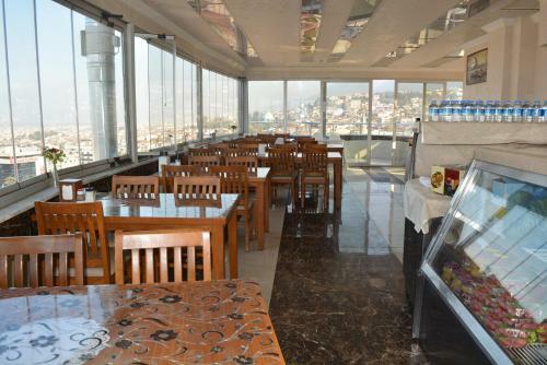 Hotel Grand Heykel