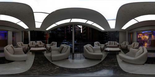 Hotel Grand Heykel