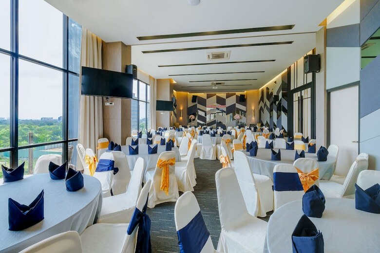 Hotel The Riche Boutique