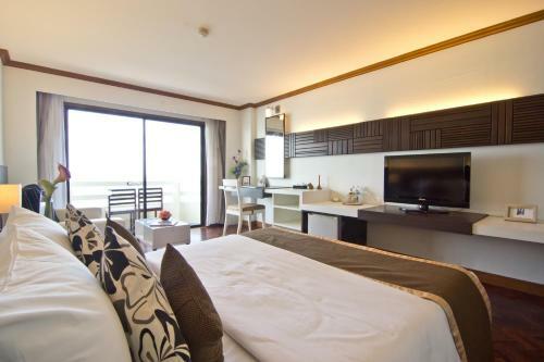 Grand Jomtien Palace Hotel