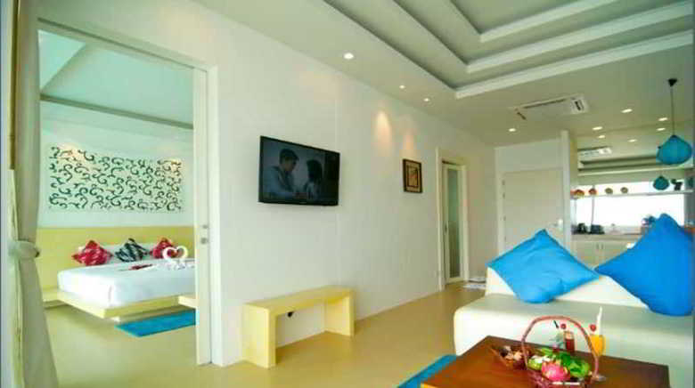 Hotel Grand Bleu Ocean View Pool Suite