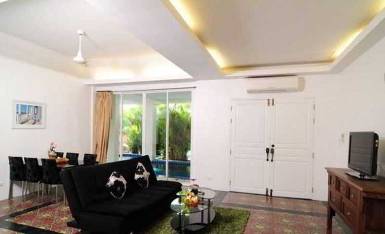 Hotel Grand Bleu Ocean View Pool Suite
