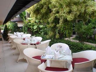 K-hotel