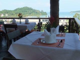 Hotel The Chalet Phuket Resort