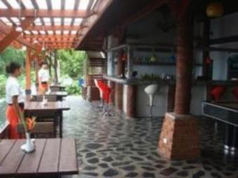 Hotel The Chalet Phuket Resort