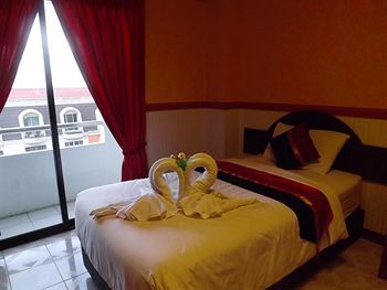 Tara Lake Airport Hotel