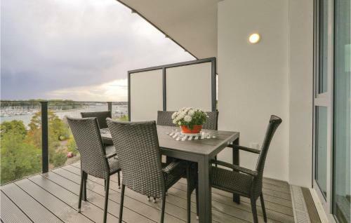 Two-bedroom Apartment In Lubeck Travemunde