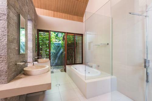 Hotel Niramaya Villas And Spa