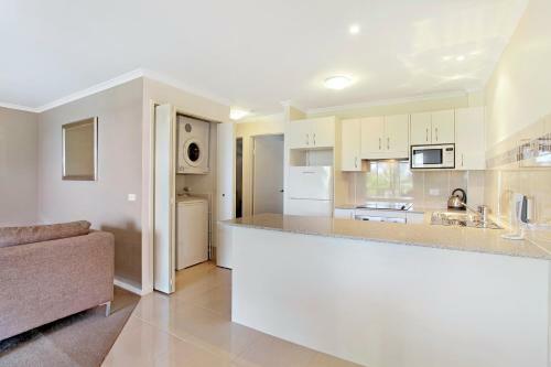 Aparthotel South Pacific Apartments