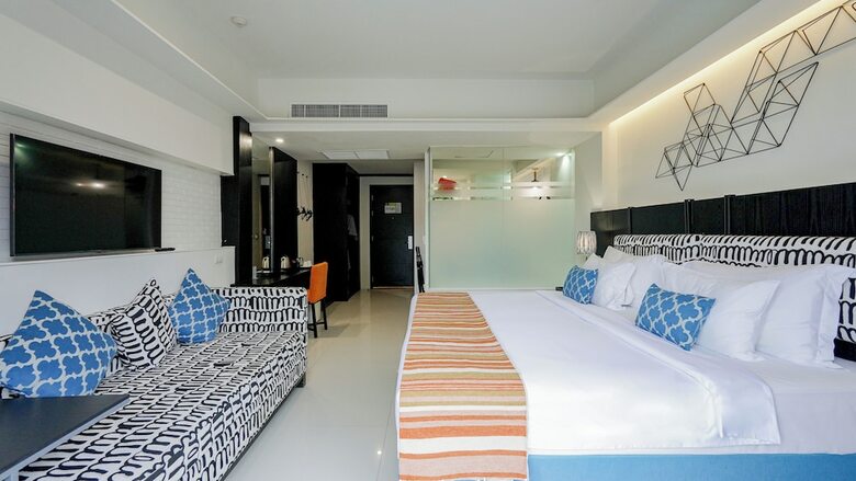 Hotel Sugar Marina Resort - Art - Karon Beach