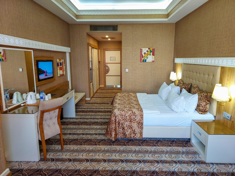 Divan Express Baku Hotel