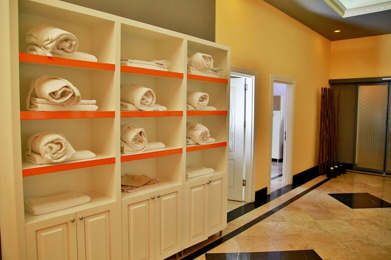 Divan Express Baku Hotel
