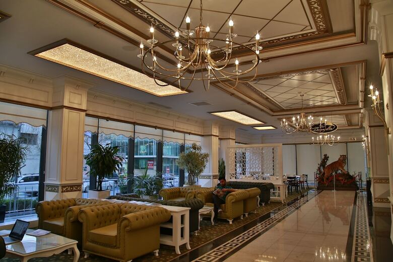 Divan Express Baku Hotel