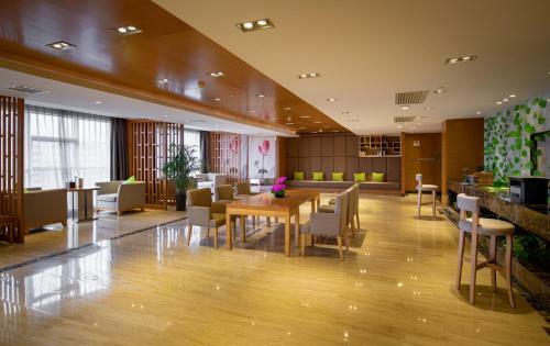 Zhangjiajie Huatian Hotel