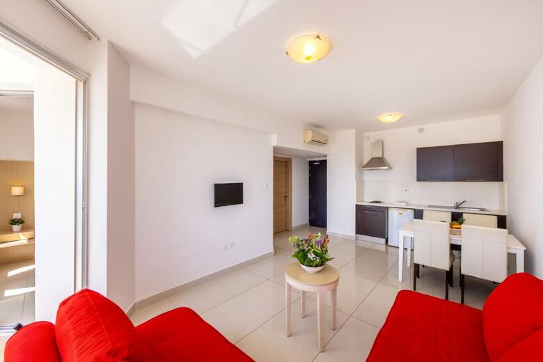 Hotel Papantonia Apts