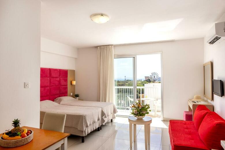 Hotel Papantonia Apts