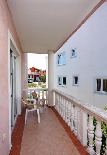 Apartments With A Parking Space Jezera (murter) - 5121