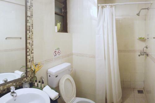 Hotel The Camelot Beach Resort