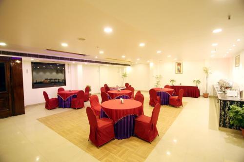 Hotel Rousha Inn