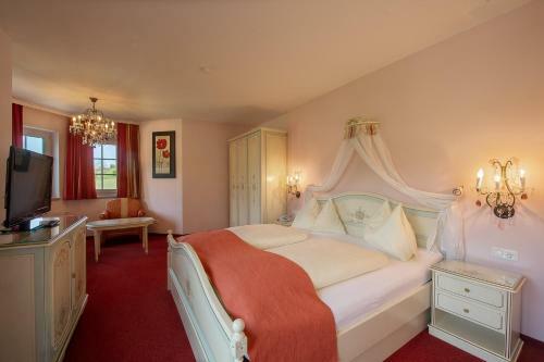 Schl�ssl Hotel Kindl