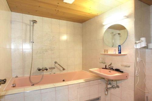 Posada Gasthof Wei�kugel
