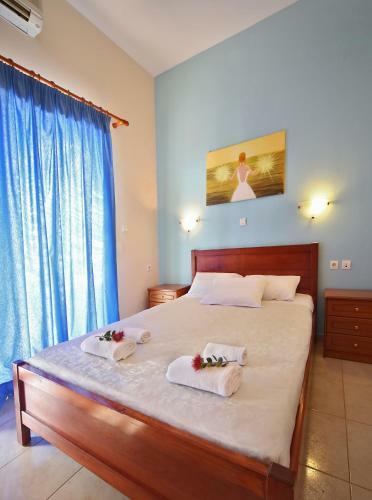 Nikos Apartments