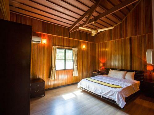 Hotel Pom Pom Island Resort