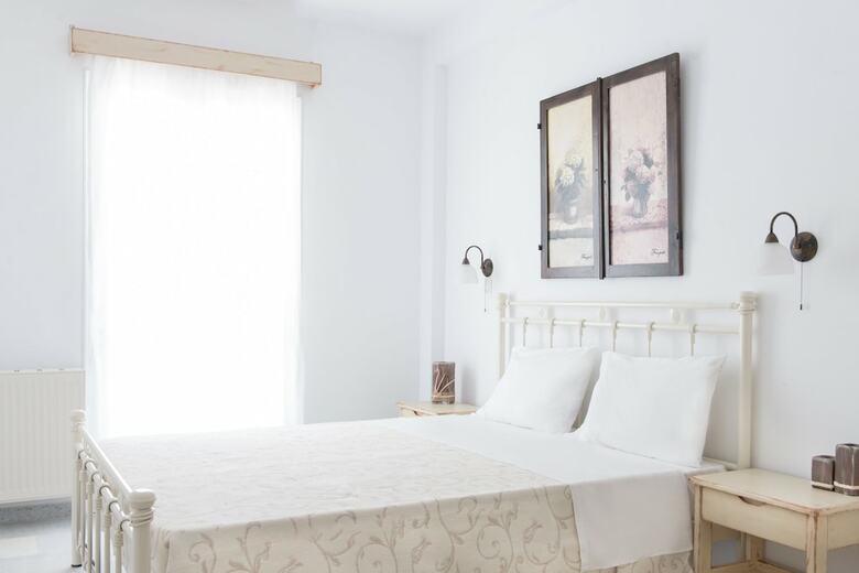 Fragias Studios & Apartments