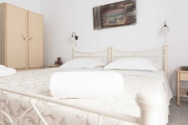 Fragias Studios & Apartments