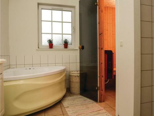 Three-bedroom Holiday Home In Aabenraa