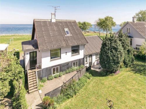 Three-bedroom Holiday Home In Allinge