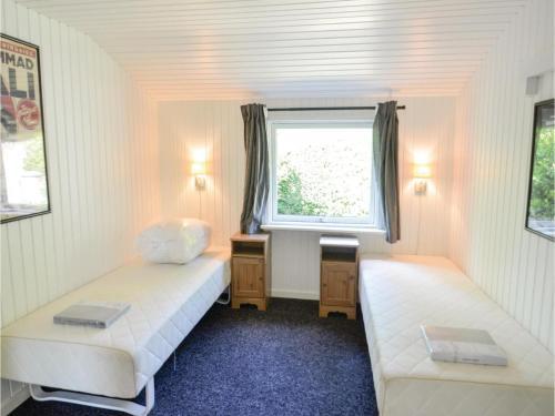 Four-bedroom Holiday Home In Vaggerlose