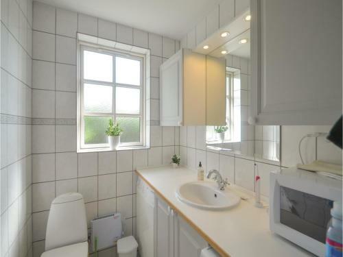 Two-bedroom Holiday Home In Vaggerlose