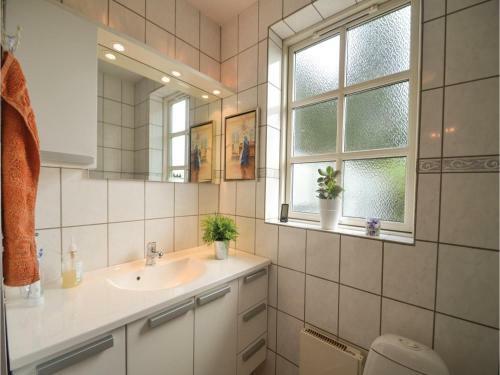 Two-bedroom Holiday Home In Vaggerlose