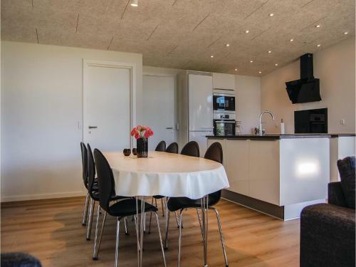 Four-bedroom Holiday Home In Haderslev