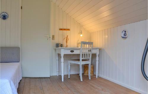 Three-bedroom Holiday Home In Hornbak