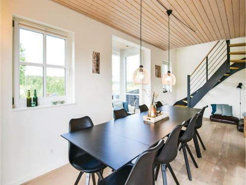 Three-bedroom Holiday Home In Juelsminde