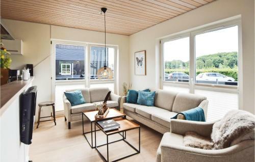 Three-bedroom Holiday Home In Juelsminde