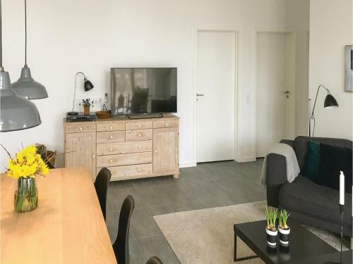 Three-bedroom Holiday Home In Juelsminde